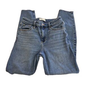 Abercrombie & Fitch The Skinny High Rise Ankle Jeans Women's Size 27 / 4R